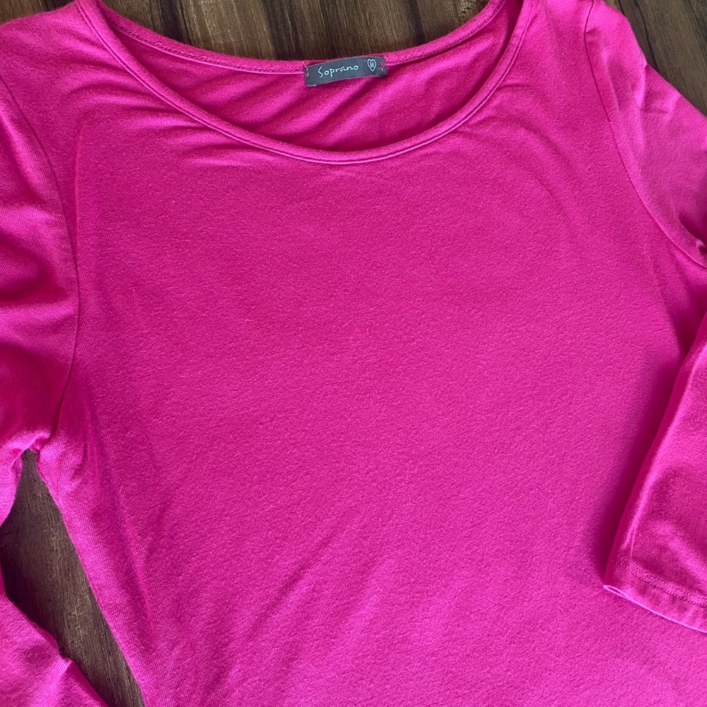3/4 Sleeve Bodycon Mini Dress in a Vibrant Barbie Y2K Hot Pink SZ Medium - Picture 5 of 8